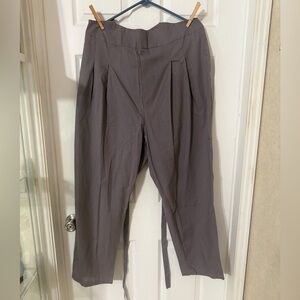 Women's Cropped Gray Pants